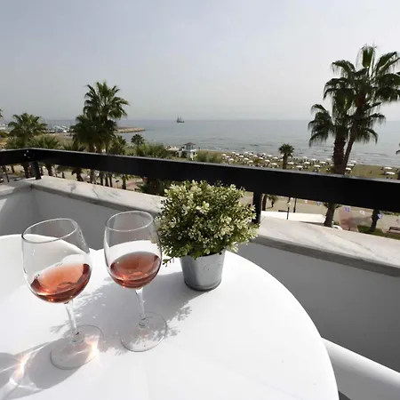 Apartment Finikoudes Sunrise Sea View Lux *