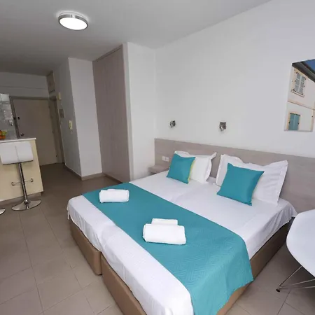 Finikoudes Sunrise Sea View Lux *